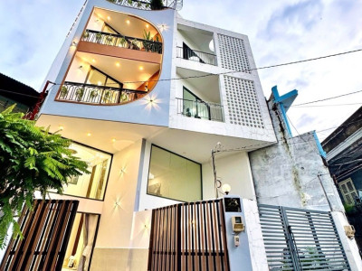 MẶT TIỀN MỚI XÂY 5 TẦNG NGAY TRƯỜNG ĐẠI HỌC CÔNG NGHIỆP – PHƯỜNG 1 GÒ VẤP – NHÀ ĐẸP SANG TRỌNG, FULL NỘI THẤT