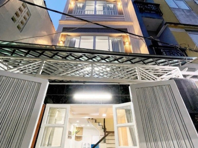 NHÀ 4 TẦNG 5 PHÒNG NGỦ SÁT MẶT TIỀN PHAN VĂN TRỊ P.11 BÌNH THẠNH – PHÙ HỢP Ở VÀ CHO THUÊ SINH VIÊN