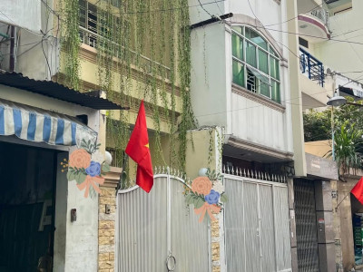 NHÀ PHỐ MẶT HẺM KINH DOANH  PHAN ĐÌNH PHÙNG, PHÚ NHUẬN – CÁCH QUẬN 1 chỉ 1 CÂY CẦU